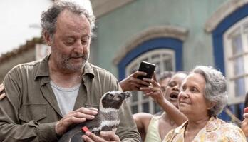 Jean Reno eta Dindim pingüinoa