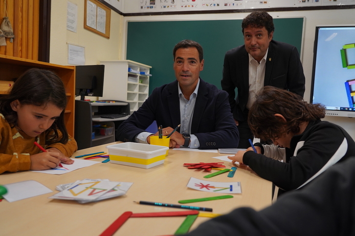 Pradales, durante el acto de inauguración del curso escolar 2024-2025 en la ikastola Orokieta de Zarautz.