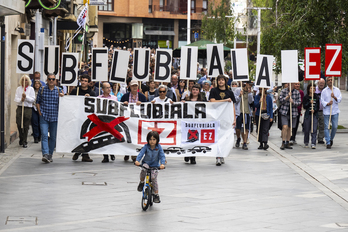 Manifestación en contra del proyecto del Subfluvial de Lamiako.