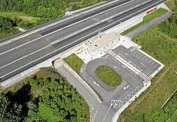 Vista aérea de la estación «fantasma» de Ezkio-Itsaso.