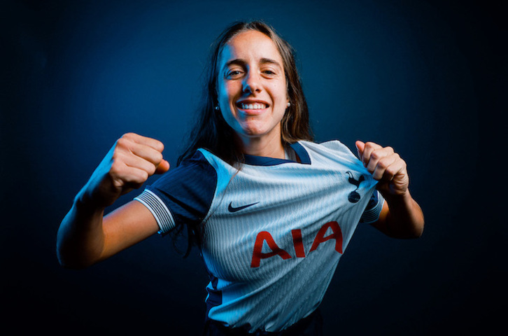 Maite Oroz ha firmado con Tottenham Hotspur hasta 2028.