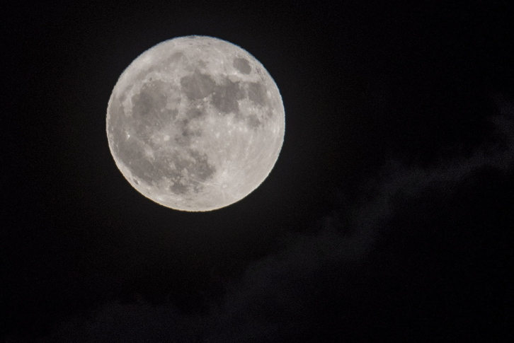 Superluna fotografiada en Iruñea en 2016.