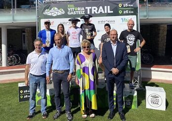 Asier Rajado e Irantzu Chinchetru, ganadores de la ‘Vitoria-Gasteiz Trail’ de 2023.