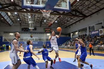 Bilbao Basket ha ido imponiendo la lógica con el paso de los minutos.