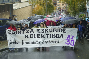 Miles de personas salieron a la calle, bajo la lluvia, durante la huelga feminista del año pasado. En la imagen, Hernani.