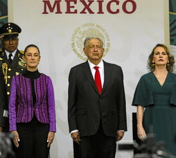 La presidenta electa y el presidente López Obrador.