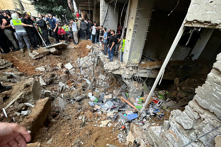 Destrozos causados por las bombas israelíes en los suburbios de Beirut. 