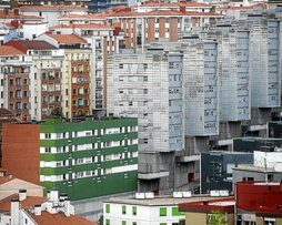 El acceso a la vivienda es un gran problema para miles de personas en Bilbo.