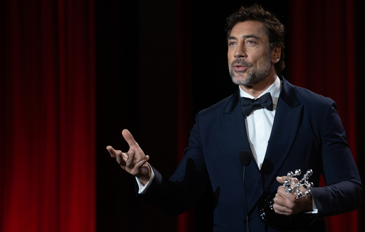 Javier Bardem, con el Premio Donostia.