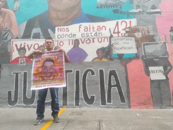 Clemente Rodríguez, padre de Cristian Alfonso Rodríguez Telumbre, uno de los 43 estudiantes de Ayotzinapa desaparecidos hace diez años.