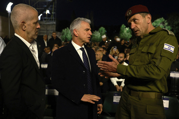 El jefe del servicio de Inteligencia interior, Shin Bet, Ronen Bar, el director del Mossad, David Barnea, y el jefe del Estado Mayor del Ejército, Herzi Halevi t