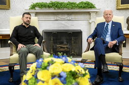 Volodimir Zelenski y Joe Biden se volvieron a reunir ayer en el Despacho Oval de la Casa Blanca.