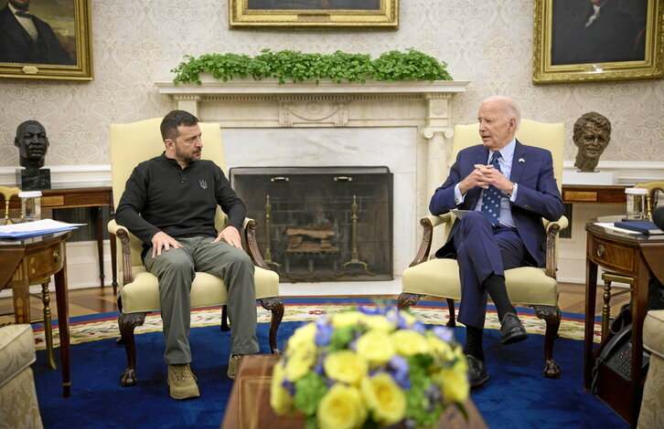 Volodimir Zelensky, con Joe Biden en el Despacho Oval.