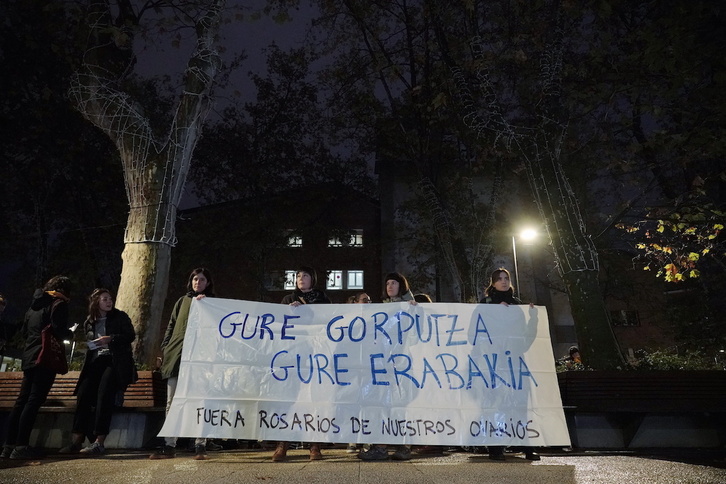 Concentración del movimiento feminista en Gasteiz en favor del derecho al aborto.