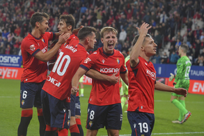 Recital memorable de Osasuna ante el Barça (4-2)