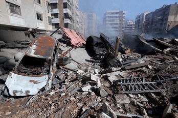 Desolación tras un ataque israelí en los suburbios de Beirut.