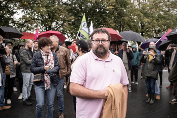 Atxilotuetako bat den Eñaut Aramendik ongi asko ezagutzen du poliziaren jazarpena.