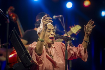 Omara Portuondo durante su actuación en el Festival de Jazz de Gasteiz en 2019.