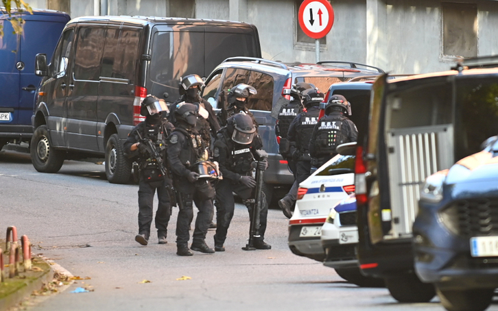 Dispositivo de la Ertzaintza en el barrio de Burtzeña el pasado 30 de septiembre.