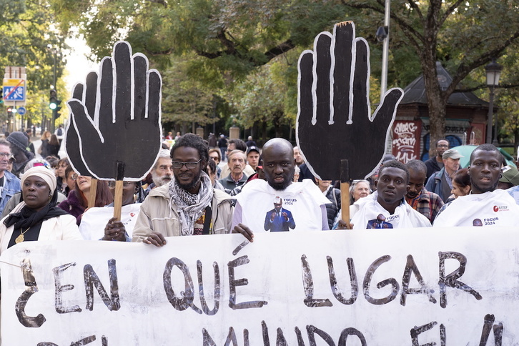  Manifestazioa Iruñean, Ndiayeren heriotzaren zazpigarren urteurrenean.