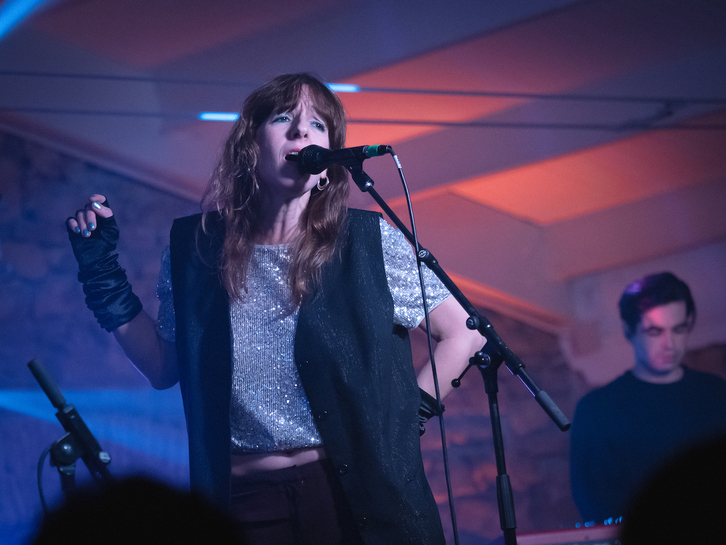 Miren Iza, cantante de Tulsa, en el Festival Actual 2024 en Logroño.