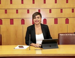 Rocío Vitero, portavoz municipal de EH Bildu en Gasteiz, explicó el acuerdo con PSE y PNV.