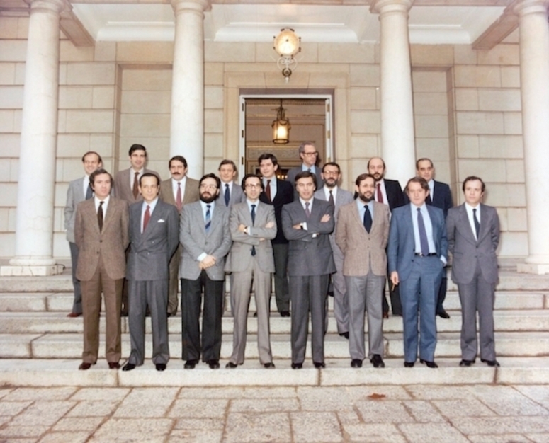 Cartel con el el PSOE y Felipe González arrasaron electoralmente en 1982.