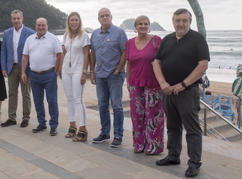 Andoni Ortuzar, junto a Joseba Egibar, Itxaso Atutxa y José Antonio Suso, en Zarautz. 