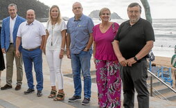 Andoni Ortuzar, junto a Joseba Egibar, Itxaso Atutxa y José Antonio Suso, en Zarautz.