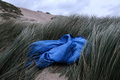 Europapress_6258290_november_26_2021_wimereux_france_sleeping_bag_is_seen_on_the_beach_in