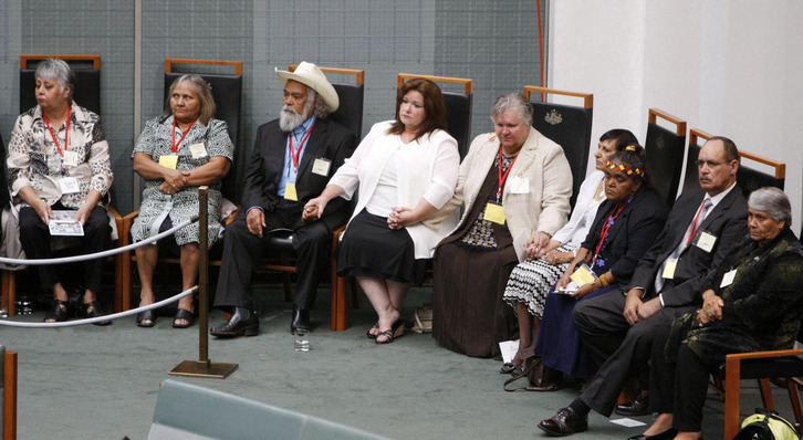 Miembros de la generación robada, en el Parlamento australiano.