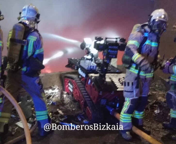 Imagen del robot Colossus, empleado por los bomberos.