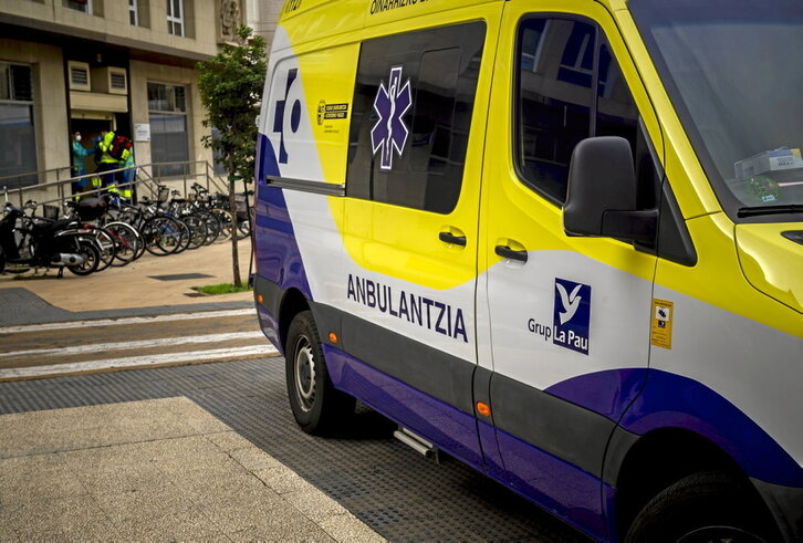 Imagen de archivo de una ambulancia del Grup La Pau.