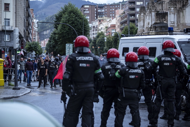 Imagen de archivo de una movilización para denunciar la presencia de Vox en Bilbo en 2019.