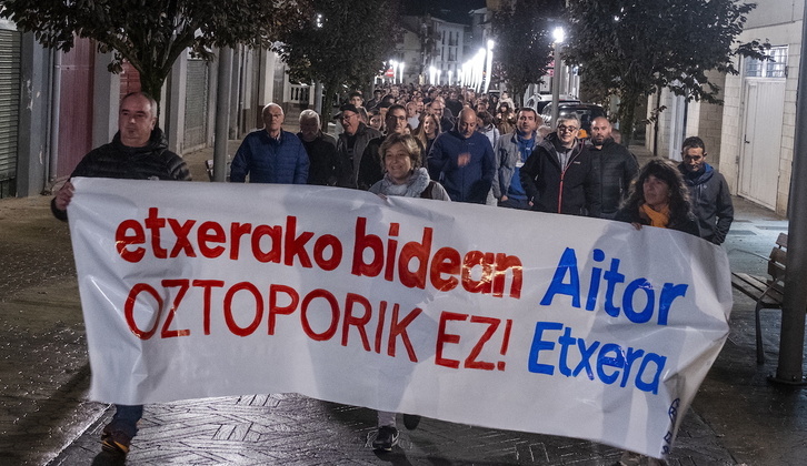 Esnaola berriz espetxeratzearen aurka egindako manifestazioa Legorretan.