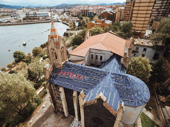 Portugaleteko Sastraka Gaztetxea, Nuestra Señora del Carmen ikastetxe zaharrean.