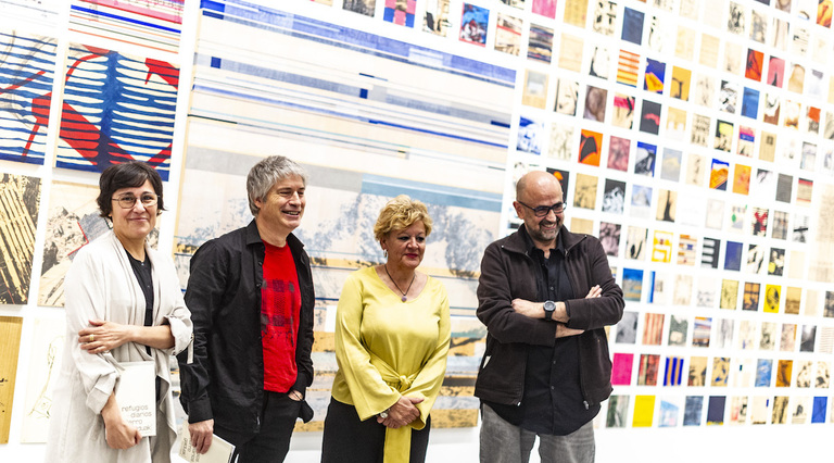 Beatriz Herráez, Artilumeko zuzendaria; Joxerra Melguizo; Ana del Val, kultura diputatua, eta Enrique Martinez Goikoetxea, erakusketaren komisarioa