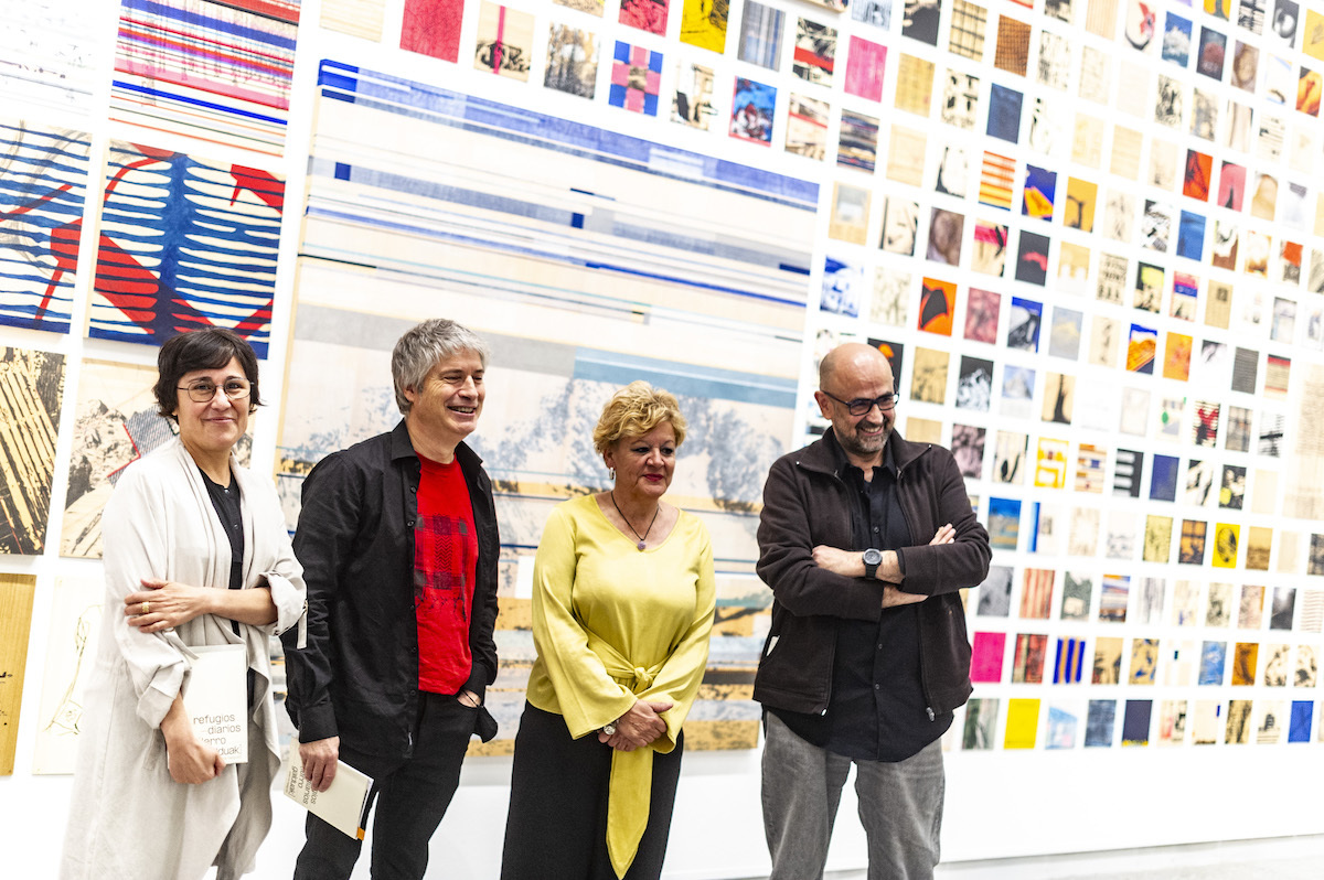 Beatriz Herráez, Artilumeko zuzendaria; Joxerra Melguizo; Ana del Val, kultura diputatua, eta Enrique Martinez Goikoetxea, erakusketaren komisarioa