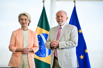 La presidenta de la Comisión Europea, Ursula von der Leyen, y el presidente de Brasil, Lula da Silva, en un encuentro el pasado año para tratar de allanar el camino para el pacto