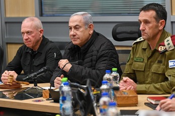 Benjamin Netanyahu y Yoav Gallant, en una reunión con militares a finales de octubre.