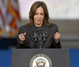 La vicepresidenta de EEUU y candidata demócrata, Kamala Harris, durante su discurso.