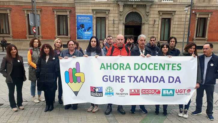 Todos los sindicatos, ante el Parlamento este jueves después de las dos jornadas de huelga.