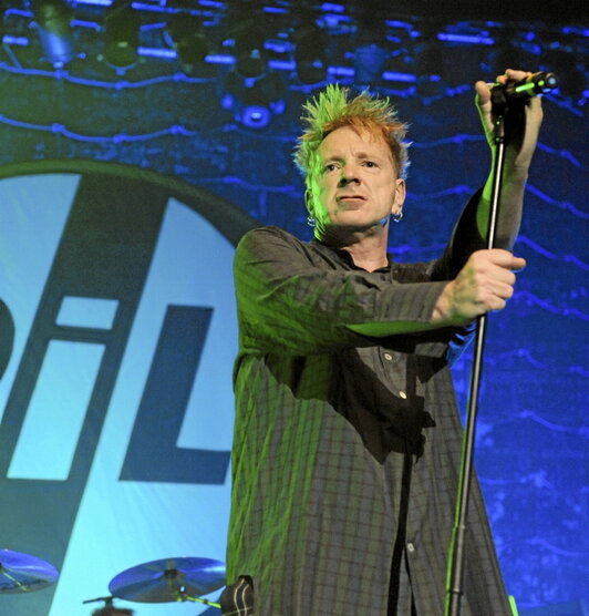 Johnny Rotten vuelve a Azkena con su banda P.i.L..