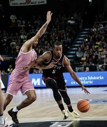 Abdur-Rahkman también se queda en Bilbo al no ser convocado por la selección de Arabia Saudí.