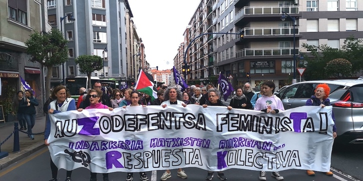 Santurtzitik abiatu eta Sestaon amaitu da indarkeria matxistaren aurkako martxa.