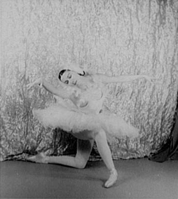 Alice Markova The Dying Swan lana dantzatzen.