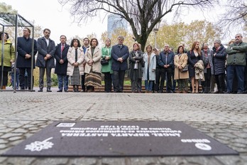 Una hermana de Esparta ha participado en el acto, realizado 49 años después de la muerte.