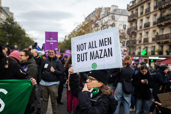 Manifestación en apoyo de Gisèle Pelicot.