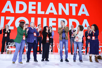 El presidente del Gobierno español y secretario general, Pedro Sánchez, en la inauguración del 41º Congreso Federal del PSOE en el Palacio de Congresos y Exposiciones de Sevilla.