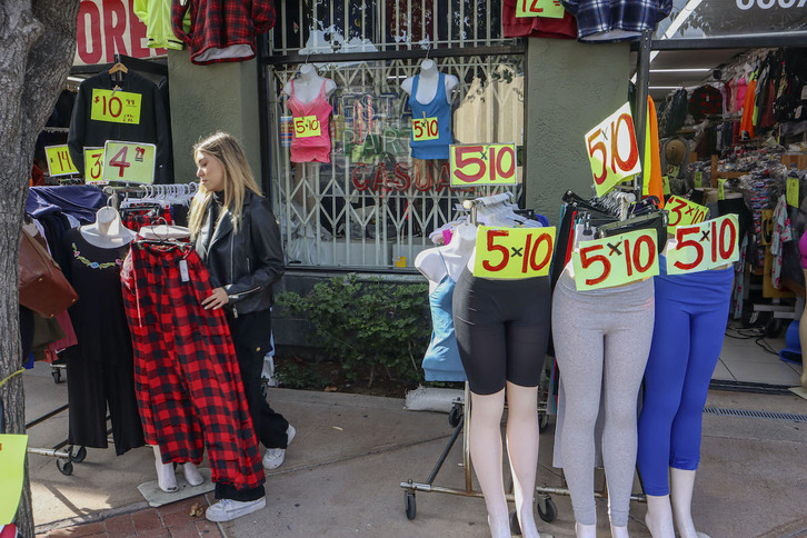 Comercio en la localidad de San Ysidro, en la frontera entre Estados Unidos y México.